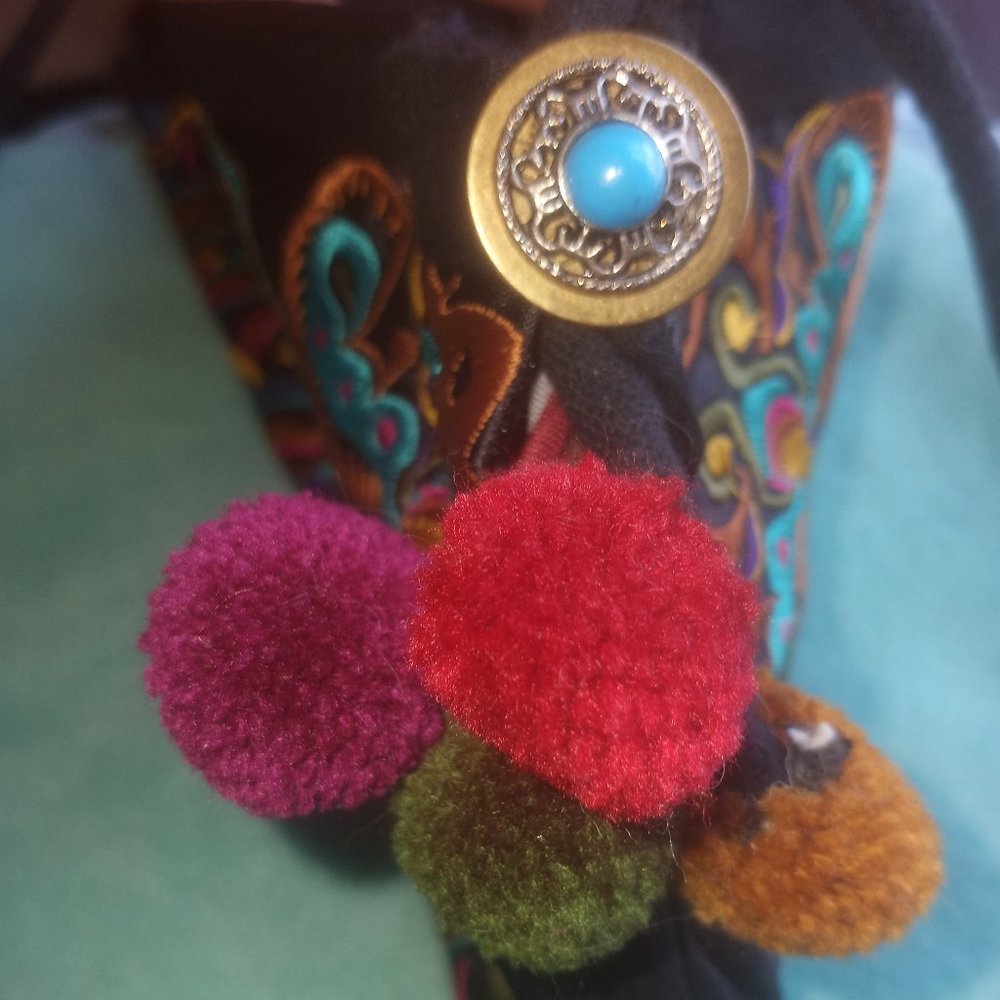 Embroidered Purse - Picture 3 of 6